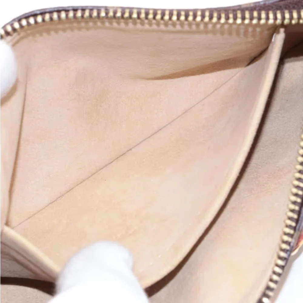 Louis Vuitton Monogram Milla MM Pochette - Picture 7 of 9